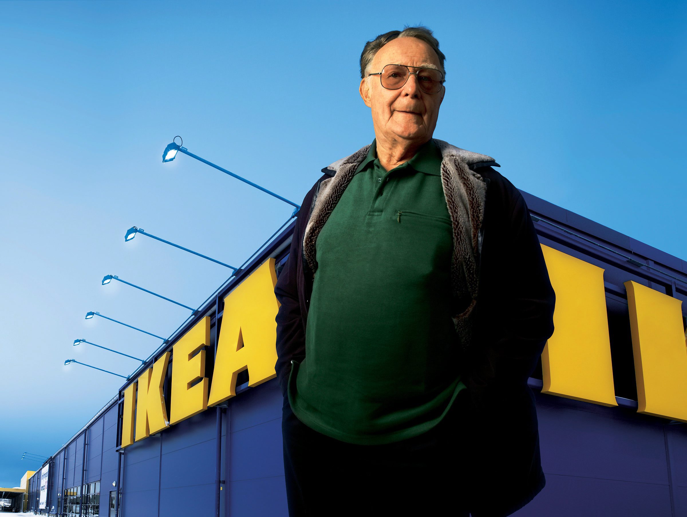 Ingvar Kamprad oprichter IKEA legt alle functies
