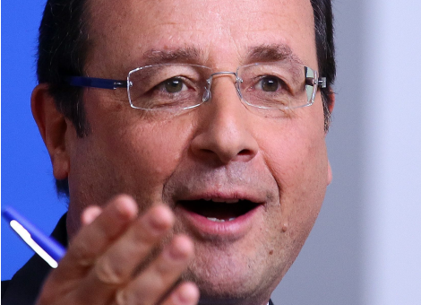 De Franse president François Hollande heeft zondag in een vraaggesprek ter gelegenheid van de nationale feestdag van de Fransen gezegd dat het economische herstel is begonnen. "Het herstel van de economie is er", beklemtoonde Hollande. De Franse economie hapert en raakt steeds verder achterop bij die van bijvoorbeeld buurland Duitsland. Maar volgens Hollande is het ergste voorbij. Het aanzien van Frankrijk in de financiële wereld werd afgelopen vrijdag beschadigd door het wegvallen van de hoogste kredietwaardigheidsstatus AAA bij beoordelaar Fitch. Volgens Fitch is de lagere beoordeling van Frankrijk, nu AA+, een gevolg van de staatsschuld die nog hoger uitvalt dan geraamd en de zwakke economische vooruitzichten.