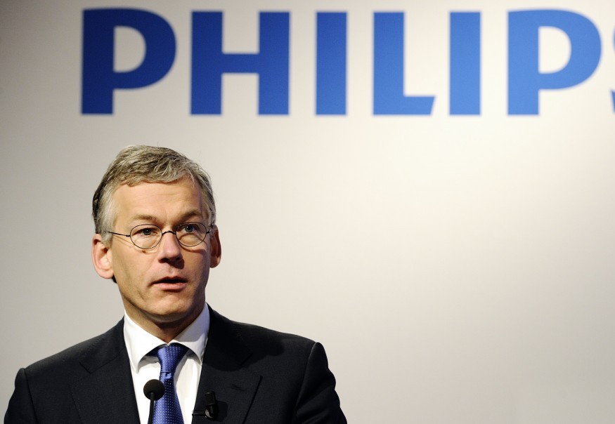 Philips heeft in het tweede kwartaal de nettowinst verdrievoudigd ten opzichte van dezelfde periode vorig jaar. Dat was onder meer te danken aan betere operationele resultaten en lagere kosten voor reorganisaties en overnames. Onder de streep bleef 317 miljoen euro over, tegen 102 miljoen euro een jaar eerder.