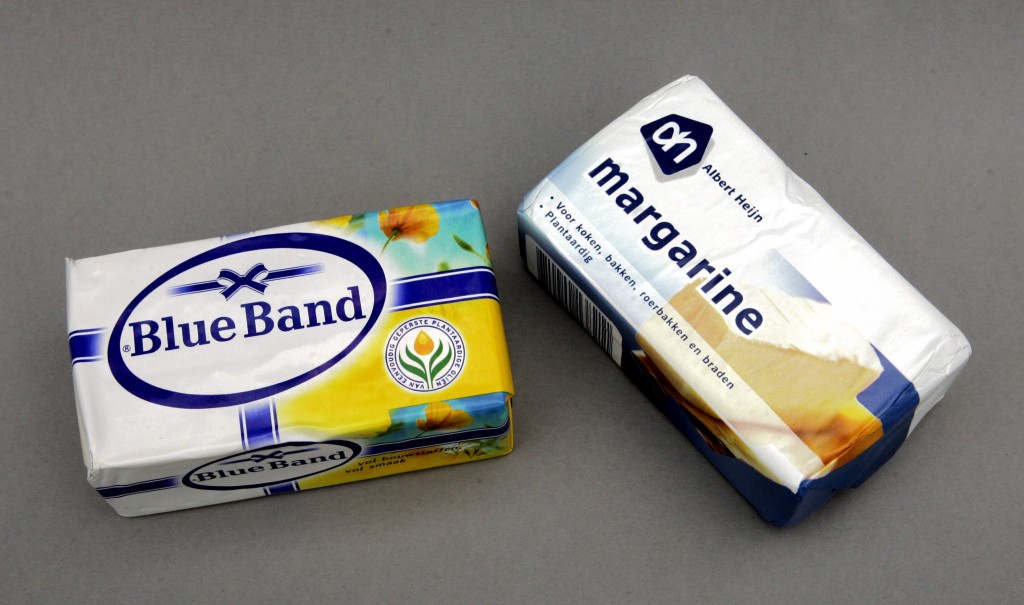 Levensmiddelenconcern Unilever worstelt met zijn margarines. Die hebben een smaakprobleem. Bij de presentatie van de kwartaalcijfers van Unilever afgelopen week, dook het op als een minpuntje: de 'spreads' van Unilever - maker van onder meer Becel en Blue Band- hebben last van zwakke marktomstandigheden en stevige concurrentie. De Nederlands-Britse multinational, mede voortgekomen uit de Margarine Unie, en hanteert Blue Band al sinds 1923 als merk en staat wereldwijd bekend als margarinekoning. Maar het smeerbare alternatief voor boter, heeft het zwaar.