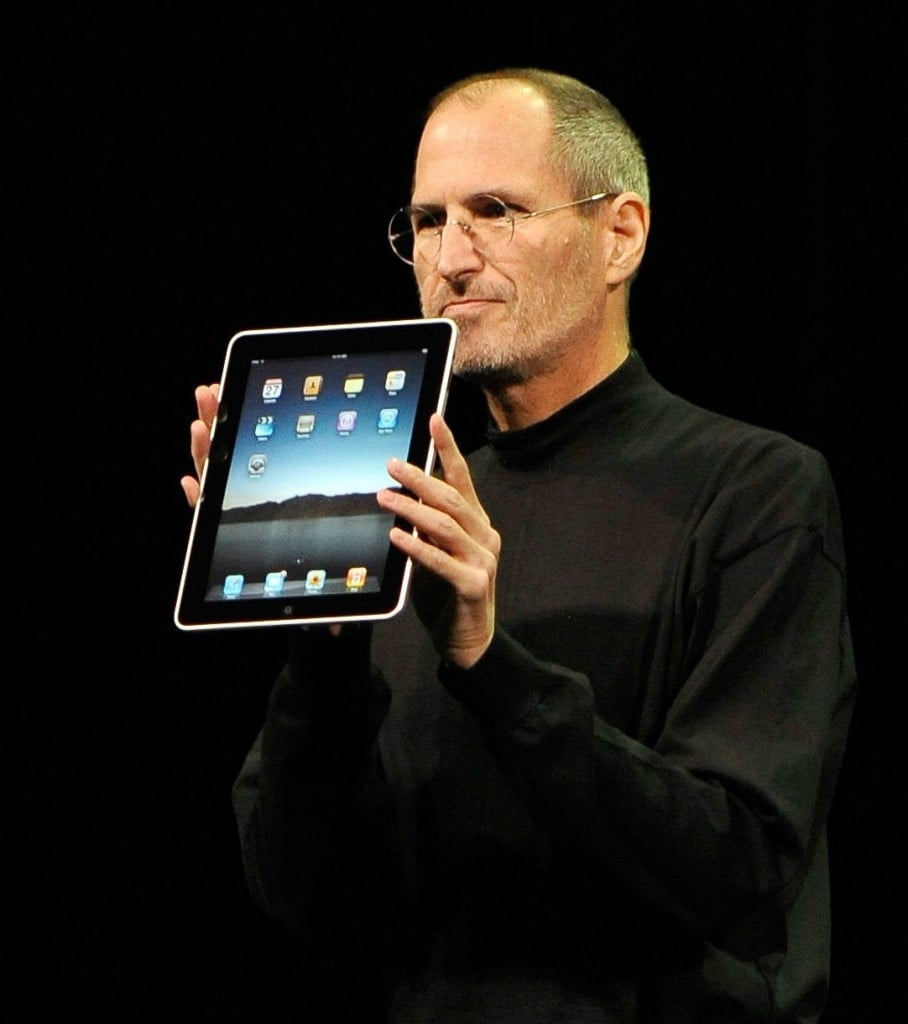 Steve Jobs onthult de eerste iPad in 2010. Foto ANP
