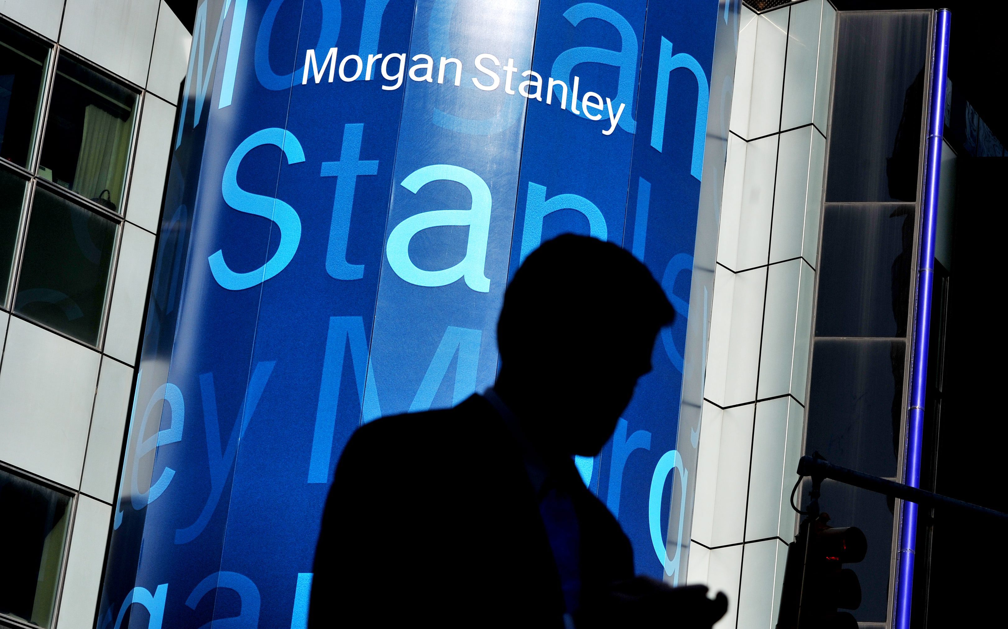 Банк года 2014. Morgan Stanley акции. Морган Стэнли Россия. Прогноз Morgan Stanley. Морган Стэнли Аналитика.