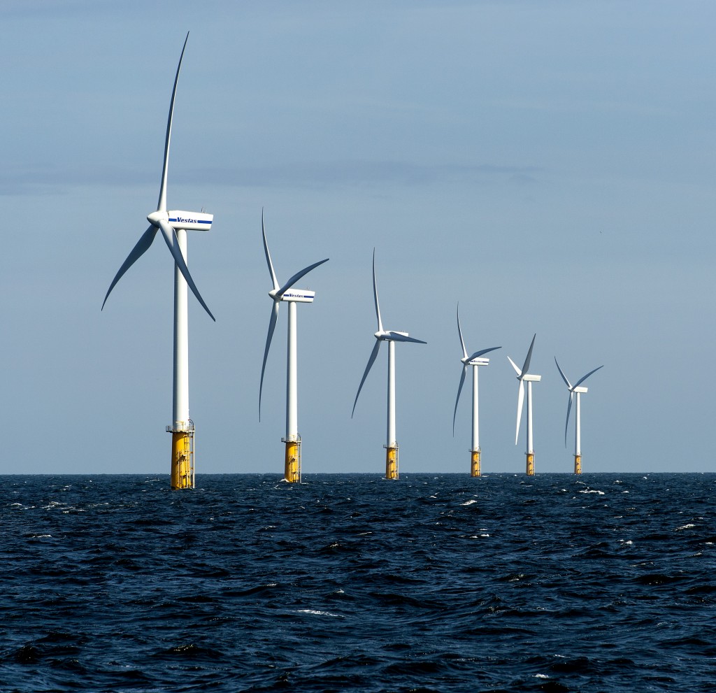 Het grootste windpark op zee dat voor Nederland in de planning staat, wordt ontwikkeld door een bedrijf waarvan de directeuren geen onberispelijke reputatie hebben. Dat stelt Het Financieele Dagblad, op basis van onderzoek van eigen redacteuren. Die hebben een boek geschreven over de val van energiebedrijf Ecocern, dat vrijdag verschijnt.