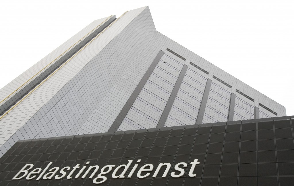 Coulance voor bedrijven met betalingsachterstanden heeft ervoor gezorgd dat de Belastingdienst nog veel te innen heeft bij kwakkelende bedrijven. Dat stelt het Financieele Dagblad donderdag, op basis van eigen onderzoek. In 2009 werd als crisismaatregel een uitstelregeling ingevoerd voor bedrijven met betalingsproblemen. De betalingsachterstand van bedrijven bij de fiscus liep als gevolg hiervan op tot 630 miljoen euro eind 2011.