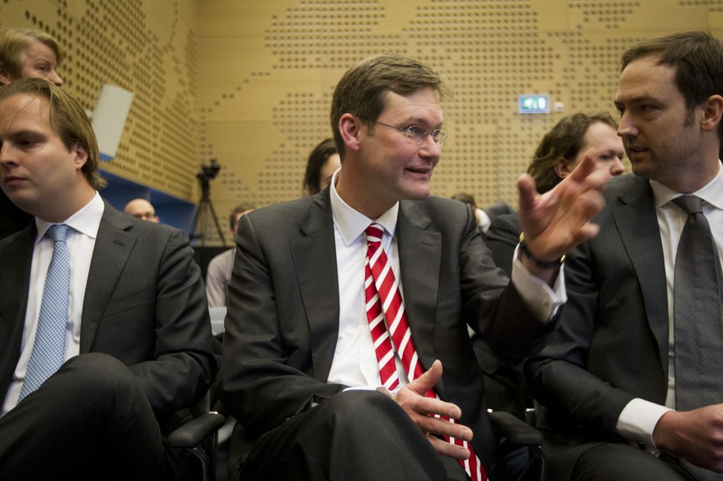 Directeur Jan Maarten Slagter van de Vereniging van Effectenbezitters stopt ermee. Voormalig bestuurder Paul Koster van de Autoriteit Financiële Markten (AFM) volgt hem begin augustus op, zo maakte de Vereniging van Effectenbezitters (VEB) dinsdag bekend. Slagter was het boegbeeld van de VEB tijdens de financiële crisis. Bepalende momenten waren de nationalisaties van de beursgenoteerde banken Fortis en SNS Reaal. Op aandringen van de VEB stelde de rechter wanbeleid vast bij Fortis, wat de deur opende voor mogelijke schadeclaims.