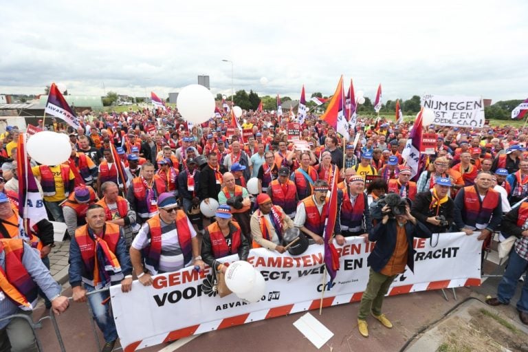 Gemeenteambtenaren hebben nieuwe cao loonsverhoging 1 procent met