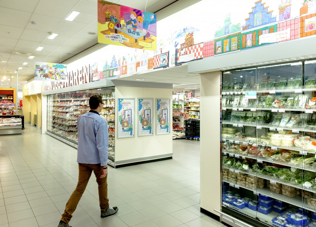 Nederlandse supermarkten hebben de afgelopen twee maanden duizenden producten in prijs verlaagd. Albert Heijn spant met 3700 prijsverlagingen op een online assortiment van 26 duizend producten de kroon. Dat blijkt uit onderzoek van Inprijsverhoogd.nl in opdracht van Distrifood, zo meldt Retailnews.nl