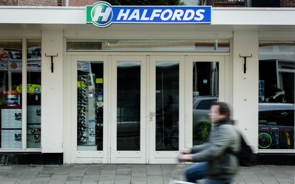 Drie rechtbanken doen in december, januari en februari mee aan een proef, waarbij faillissementszaken online worden bijgehouden. Dat meldt de site rechtspraak.nl De rechtbanken Den haag, Limburg en Noord-Nederland werken samen met vijftien curatoren bij de afwikkeling van faillissementen via digitale dossiers.