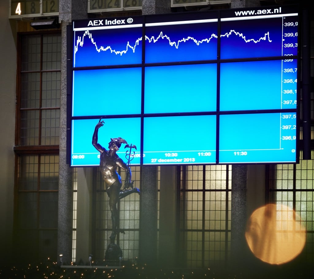 De Europese beurzen zijn vrijdag overwegend zonder grote uitslagen geopend. In Amsterdam ging verzekeraar Aegon onderuit na de publicatie van de resultaten van het vierde kwartaal.