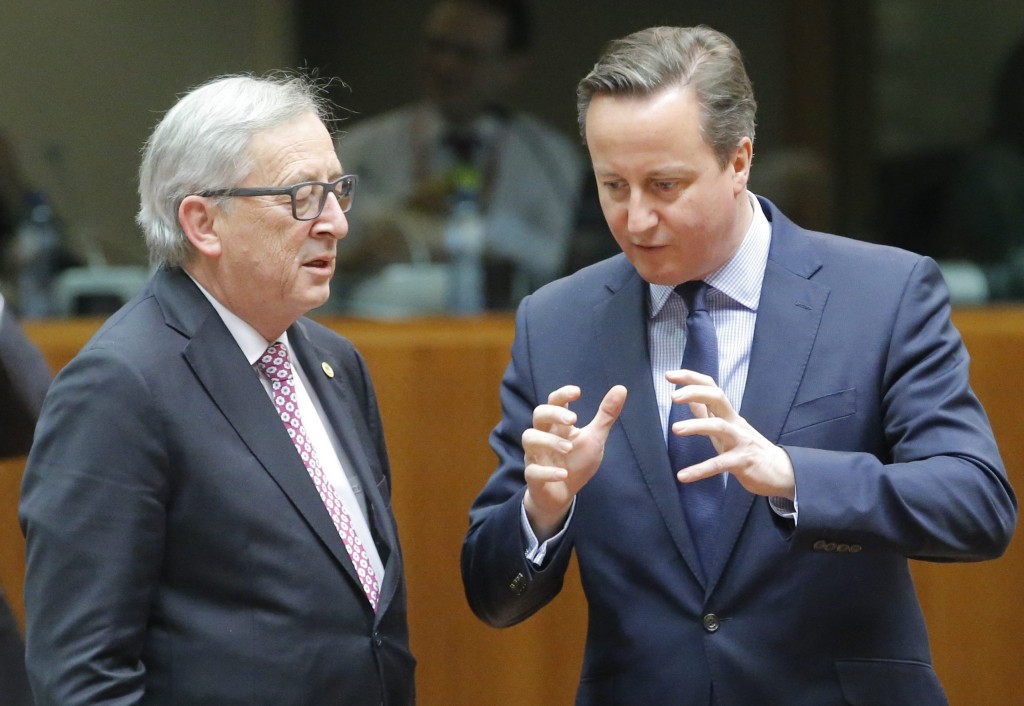 De eerste onderhandelingen over het EU-lidmaatschap van Groot-Brittannië zijn ,,open en constructief'' verlopen, maar zicht op een akkoord is er nog allerminst. Na afloop van de eerste ronde gesprekken op regeringsniveau toonde de Duitse bondskanselier Angela Merkel zich voorzichtig optimistisch. Haar Italiaanse collega Matteo Renzi zei juist ,,minder optimistisch te zijn over een deal dan voor de top''.