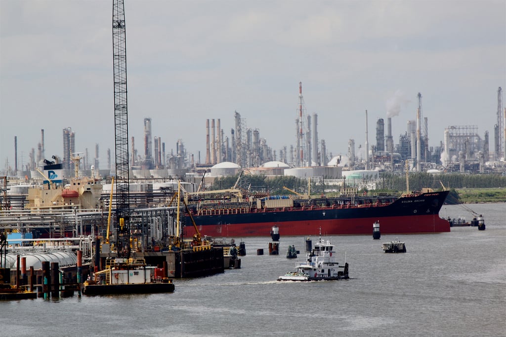 Het Houston Ship Channel, de kern van de olie-industrie in de Texaanse stad. Foto: Roy Luck/Flickr