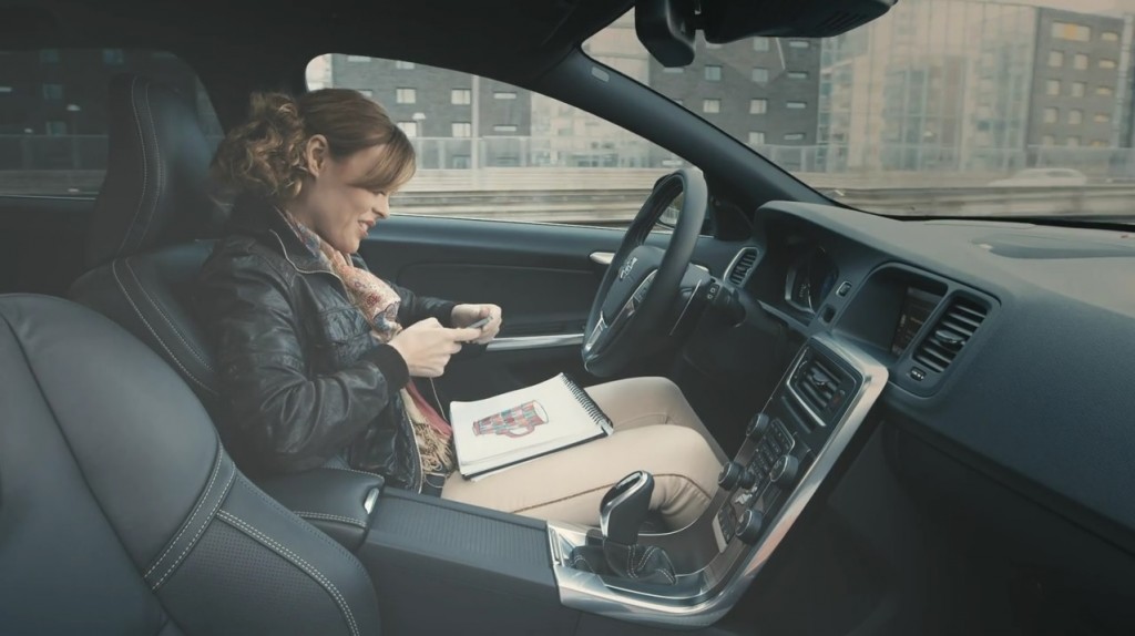 Minstens honderd zelfrijdende auto’s wil Volvo volgend jaar op de weg brengen in en om thuisstad Gotenburg. “Je kunt deze technologie namelijk niet verkopen als het niet veilig is.”
