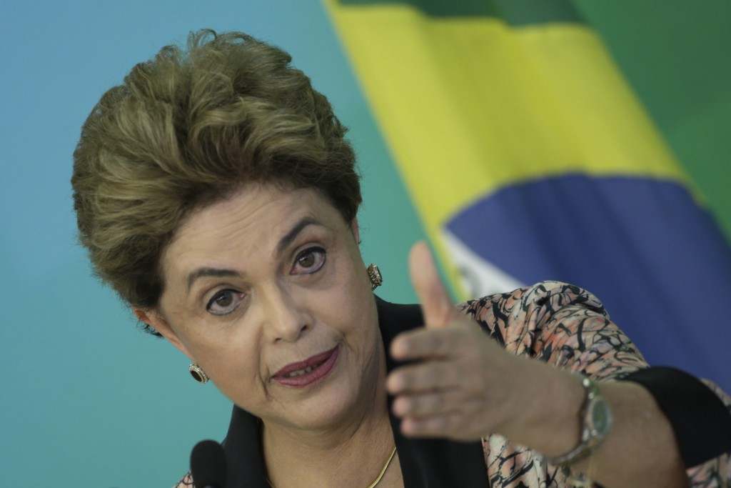 De hoogste aanklager van Brazilië heeft het hooggerechtshof gevraagd om toestemming voor een onderzoek naar president Dilma Rousseff wegens het belemmeren van een groot corruptieonderzoek tegen staatsoliebedrijf Petrobras.