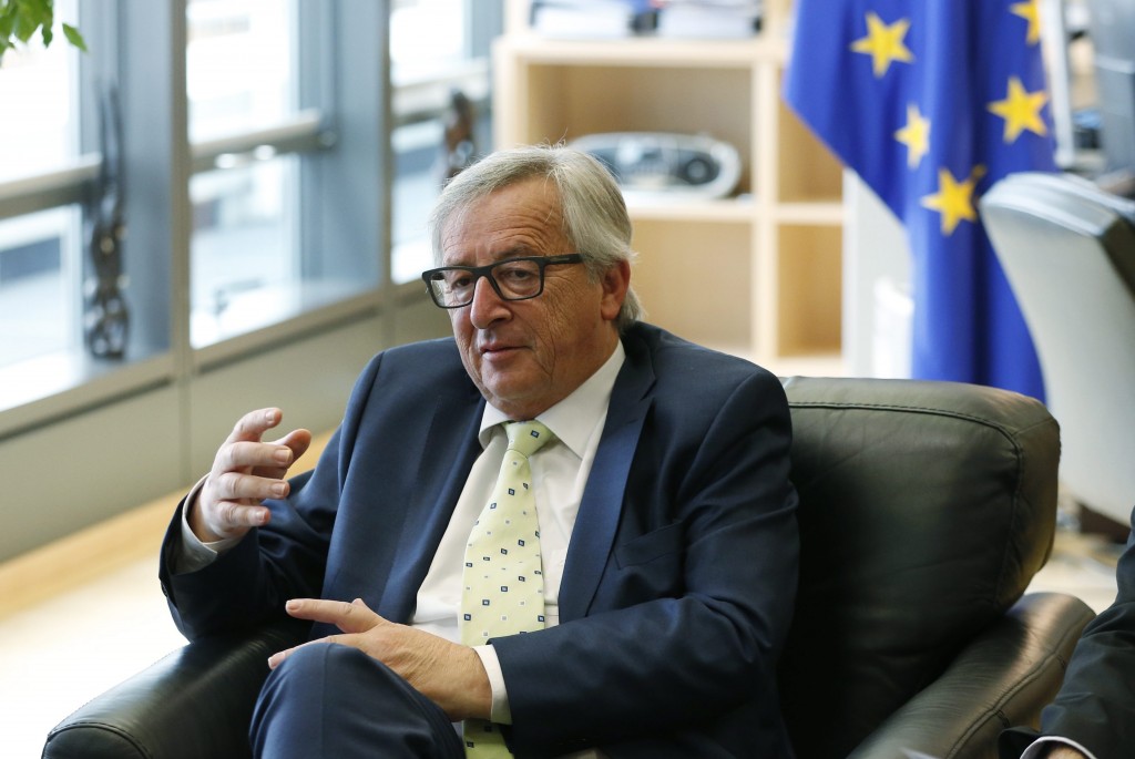 Britten die bij de instellingen van de Europese Unie werken hoeven niet te vrezen voor ontslag. De kans op nieuwe topfuncties is echter gering. Voorzitter van de Europese Commissie Jean-Claude Juncker heeft in een brief aan het personeel geschreven dat niemand gedwongen de laan uit wordt gestuurd.