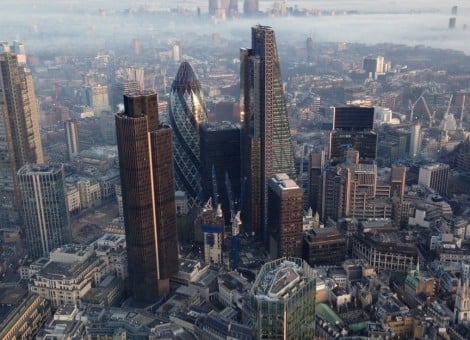 Waar de Britten ongeveer in kampen van gelijke grootte zijn verdeeld in het Brexit-referendum, is de overgrote meerderheid van het personeel in de Londense City het wel eens: er moet geen Brexit komen. Er staat dan ook heel wat op het spel.