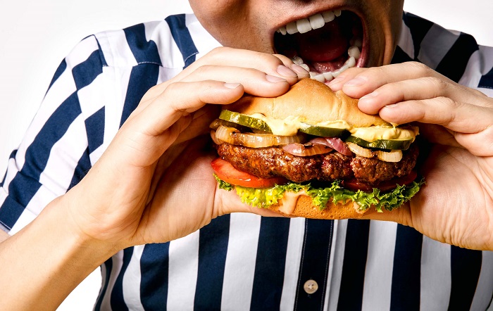 Een vegetarische hamburger van 80 miljoen dollar. Die moet wel heel bijzonder zijn. De Impossible Hamburger van Silicon Valley startup Impossible Foods is sinds woensdag in New York verkrijgbaar.
