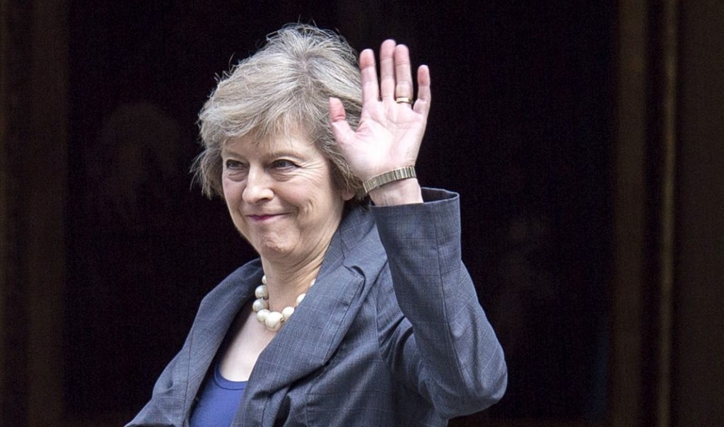 De nieuwe Britse premier Theresa May heeft Michael Gove ontslagen als minister van Justitie. Gove was een prominente aanhanger van de Brexit, en wilde zelf ook premier worden.