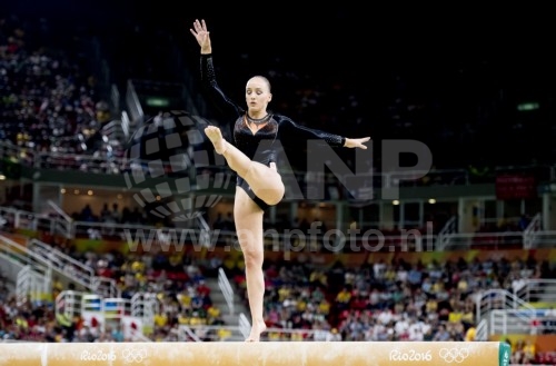 Turnster Sanne Wevers haalde op ongekende wijze een gouden medaille op het onderdeel balk. Meer dan welk turnonderdeel ook draait het bij de balk om koel blijven en het slim omgaan met risico's.. "Ik ging er nog wel vol in, maar ben nog meer op basis van netheid gaan turnen. Geen domme risico's nemen.'' Sanne Wevers deed wat Epke Zonderland vier jaar geleden in Londen ook deed. Op het allerhoogste podium, de olympische finale in dit geval op balk, je beste oefening ooit laten zien. Met een score van 15,466 werd ze de eerste Nederlandse turnster ooit die een individuele medaille behaalde op de Spelen.