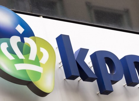 KPN heeft de internetstoring waarmee het bedrijf sinds zaterdag 08.00 uur mee kampte, in de middag verholpen. Wat het probleem precies was, is nog niet duidelijk. KPN heeft het om een "technisch complex probleem".
