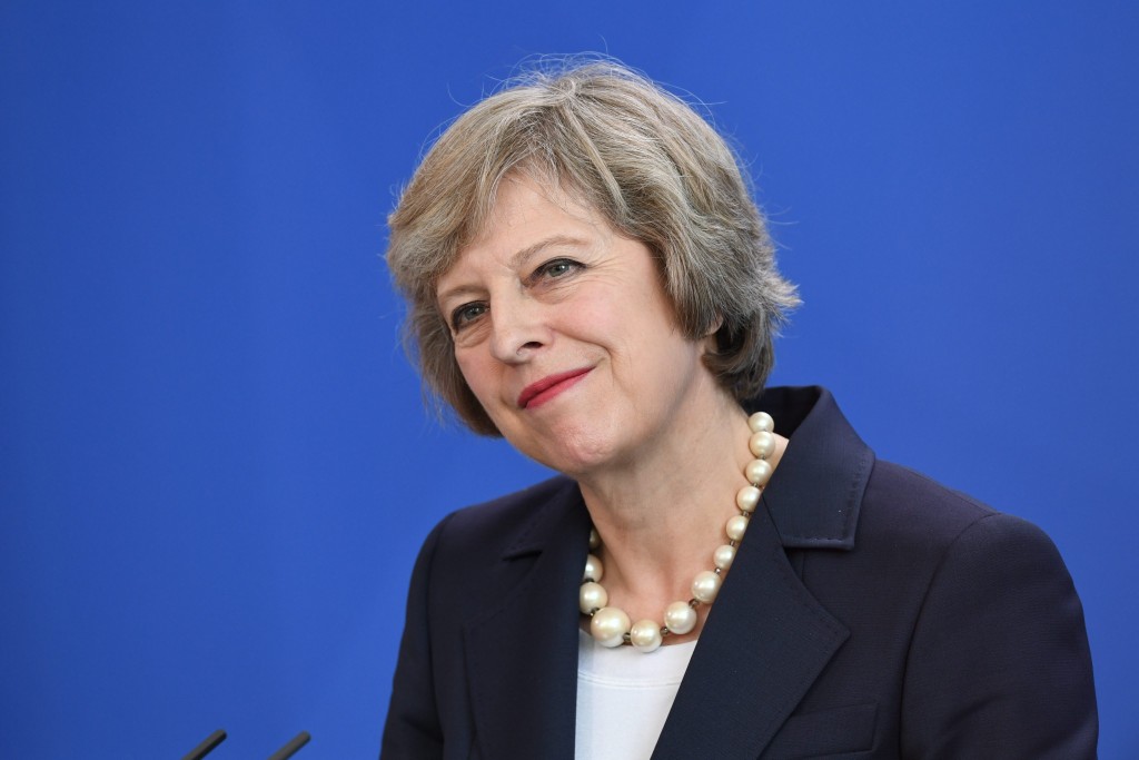 De Britse regering zal deze week plannen presenteren over hoe zij de relatie met de Europese Unie precies opnieuw wil vormgeven. Dat heeft premier Theresa May zondag laten weten, terwijl ze op weg was naar de G20-top in het Chinese Hangzhou.