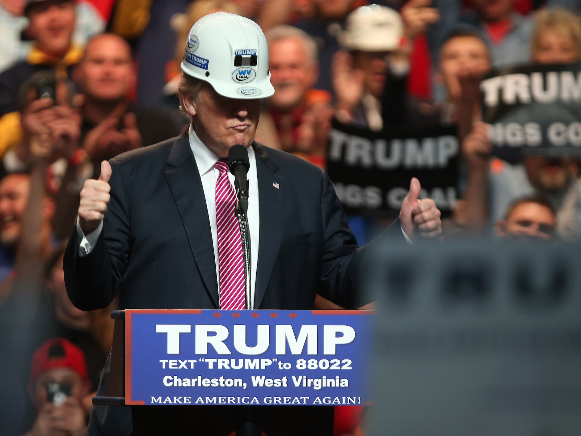 Trump campaign unveils plan to spend $1 trillion on roads, bridges, and other infrastructure with no tax hikes