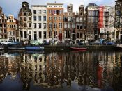 Amsterdammer wist niet dat zijn appartementen door huurder werden onderverhuurd; zijn boete wordt weggestreept