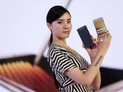 Samsung stopte vandaag met de Galaxy Note 7-smartphone na aanhoudende technische problemen, waardoor de koers van Apple steeg.