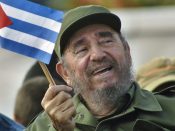 De voormalige Cubaanse leider Fidel Castro is zaterdag op 90-jarige leeftijd overleden. 'El comandante', zoals Castro werd genoemd, kwam in 1959 na een revolutie aan de macht.