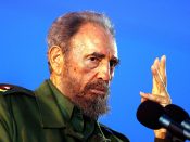 "Socialisme of de dood!" Dat was de strijdkreet van Fidel Castro, de voormalig Cubaanse leider die afgelopen zaterdag op 90-jarige leeftijd overleed. Castro kwam in 1959 aan de macht na de Cubaanse Revolutie. Met een succesvolle guerrillaoorlog wist hij de door de VS gesteunde dictator Batista te verdrijven. Castro, berucht om zijn urenlange toespraken, veranderde de eilandstaat in een communistische dictatuur. Vijf decennia van staatssocialisme en planeconomie hebben op Cuba veel voortgebracht, maar een paradijs voor arbeiders en boeren is het nooit geworden. Daaraan kunnen ook de zon, zee en palmbomen weinig veranderen. Het gemiddelde loon bedraagt nu net iets meer dan 20 euro per maand. Daarmee kan ook in Cuba niemand rondkomen, ondanks dat de gezondheidszorg gratis is en huizen en levensmiddelen gesubsidieerd worden.