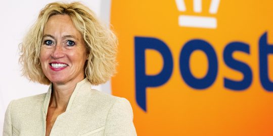 PostNL, Herna Verhagen, postbezorging, pakketjes