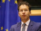 De gesprekken over een beloofde verlichting van de Griekse schuldenlast worden voortgezet, nu de Griekse regering in een brief heeft aangegeven zich te houden aan eerder gemaakte afspraken. Dat heeft eurogroepvoorzitter Jeroen Dijsselbloem zaterdag laten weten.