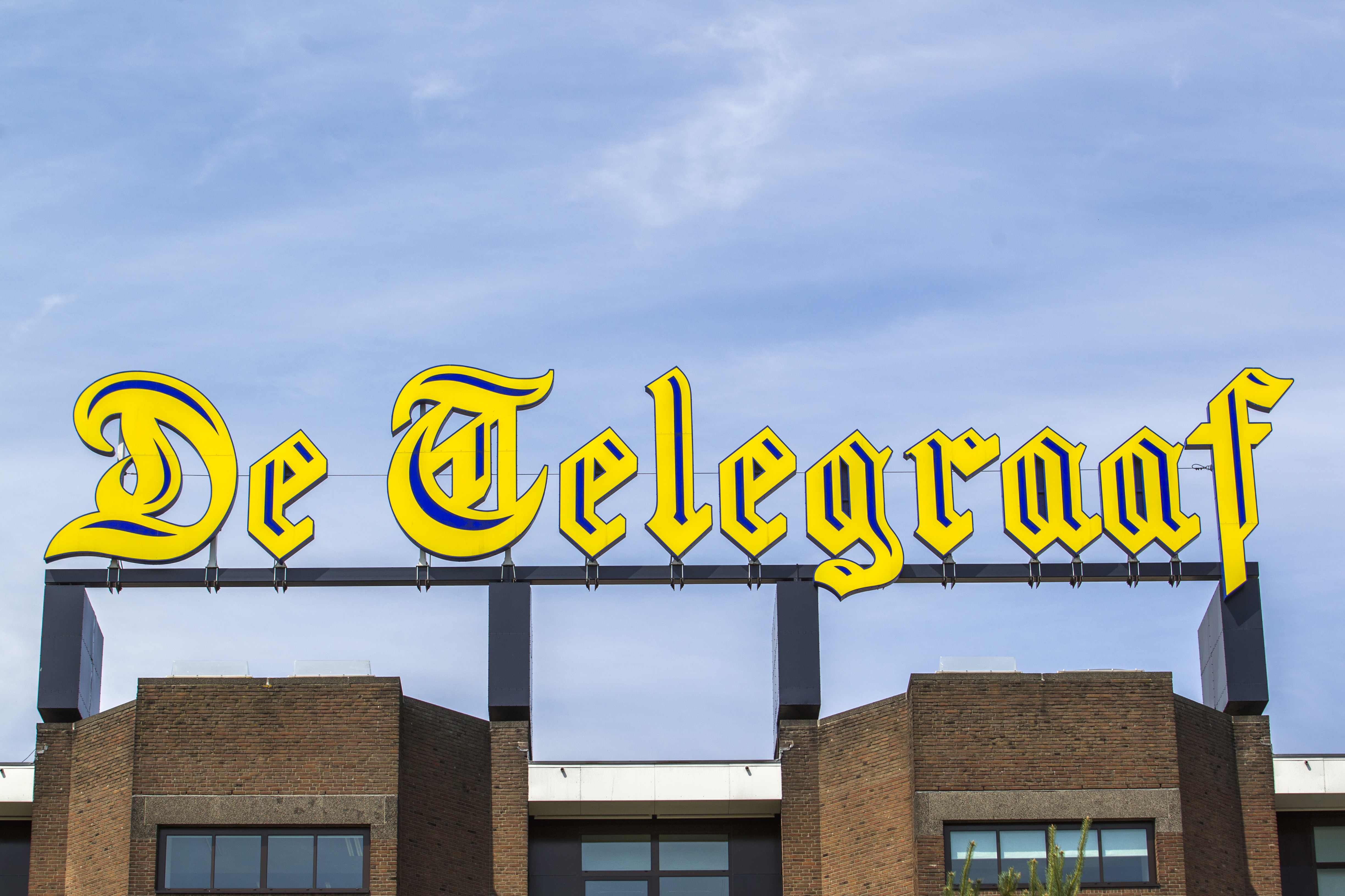 De Vlaamse uitgever Mediahuis heeft plannen om de Telegraaf Media Groep (TMG) over te nemen. Daarmee zouden onder meer De Telegraaf, Metro en het Noordhollands Dagblad in Belgische handen komen.