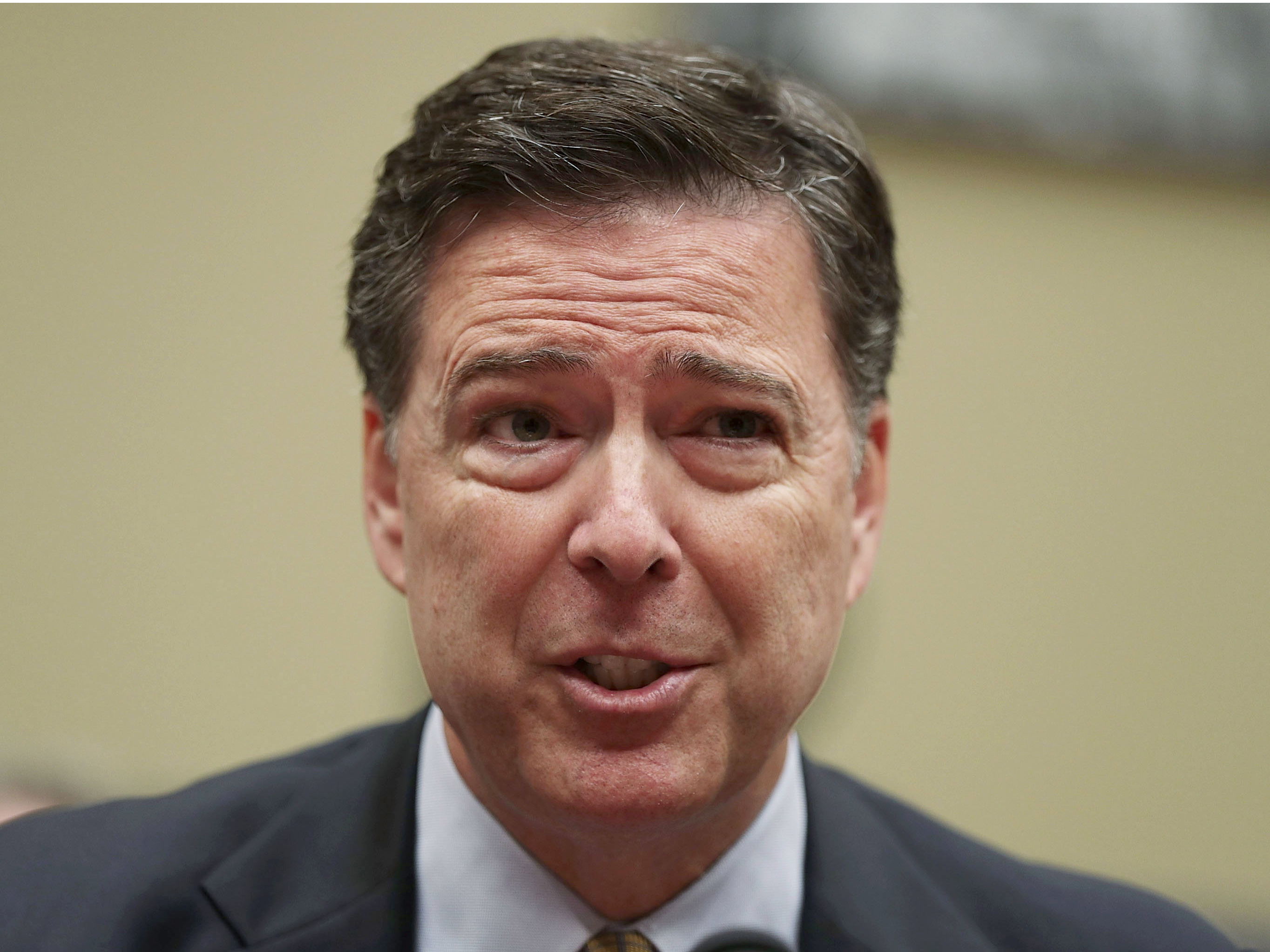 Democrats let FBI Director James Comey have it during tense closed-door meeting on Russian hacking - Business Insider