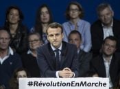 De euro is over tien jaar verdwenen als er geen flinke hervormingen komen. Dat zegt Emmanuel Macron, de voormalige Franse minister van Economische Zaken die zich nu verkiesbaar heeft gesteld als presidentskandidaat. Volgens Macron profiteert Duitsland te veel van de euro ten koste van de zwakkere lidstaten.