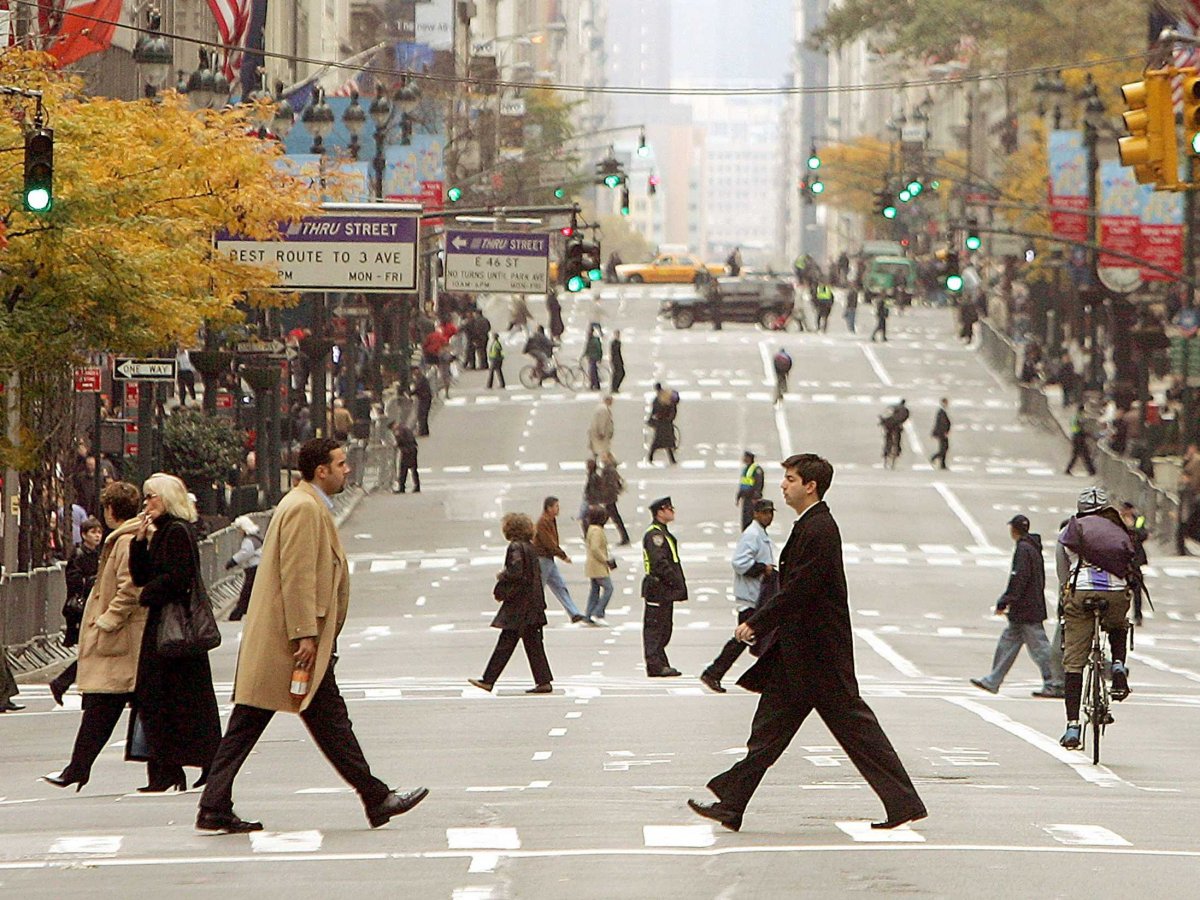 walk-at-the-same-speed-as-everybody-else