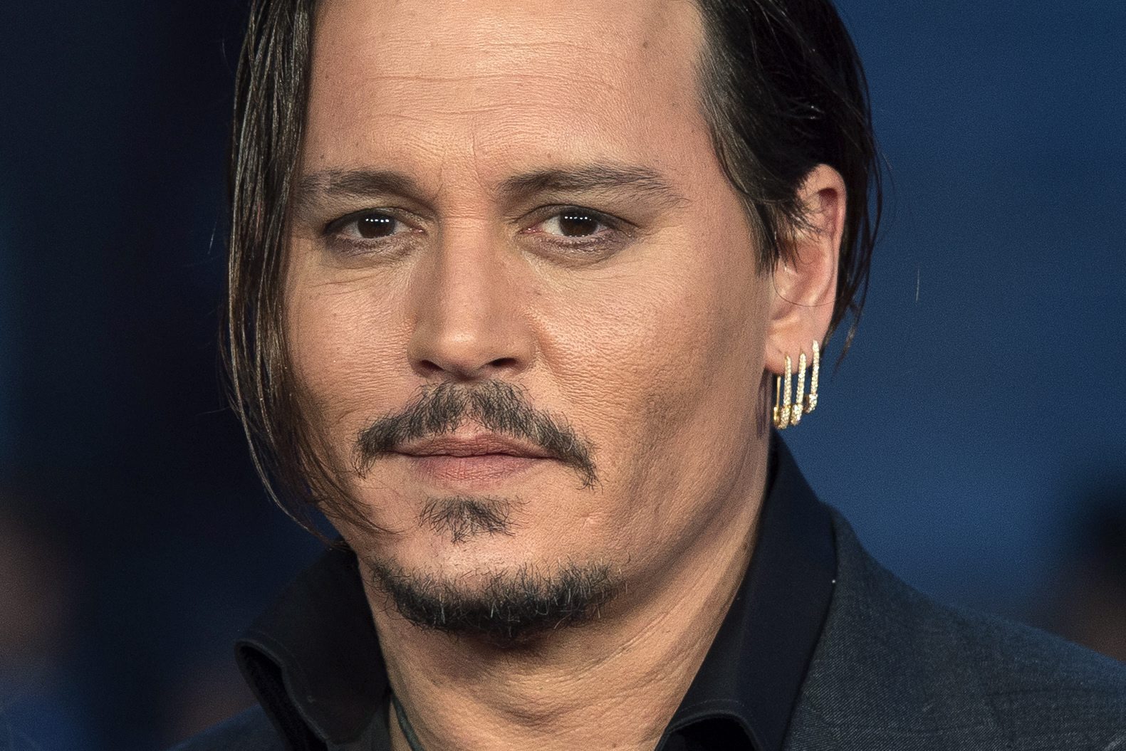 2015-10-11 18:21:52 epa04974094 US actor/cast member Johnny Depp arrives for the premiere of 'Black Mass' at the 59th BFI London Film Festival, in London, Britain, 11 October 2015. The festival runs from 07 to 18 October. EPA/WILL OLIVER