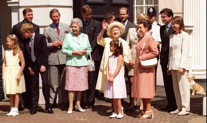 65 jaar Queen Elizabeth II op de troon - uit elk ...