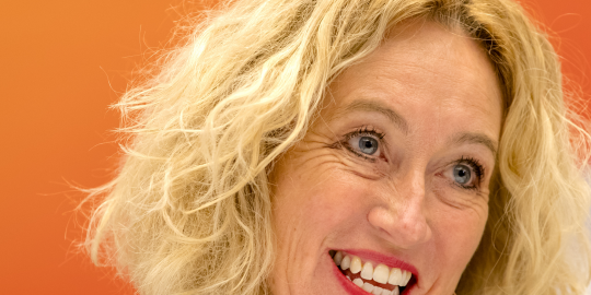 PostNL, pakketjes, dividend, overname Bpost