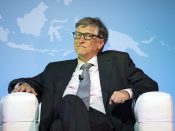 2016-10-26 13:16:35 epa05604063 US businessman Bill Gates smiles during an event called 'Leadership in science and innovation - good for Britain, good for the world' at the Methodist Hall in London, Britain, 26 October 2016. The discussion was attended by Bill Gates, Sir Richard Branson and the Secretary of State for International Development, Priti Patel. EPA/FACUNDO ARRIZABALAGA