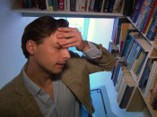 Baudet bij zijn trapgatboekenkast. Foto: VPRO