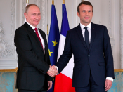 emmanuel macron vladimir poetin russia today