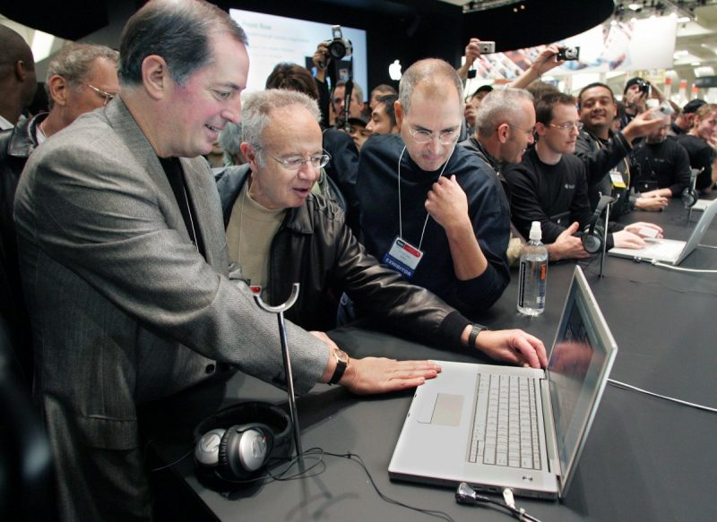 apple macbook pro steve jobs