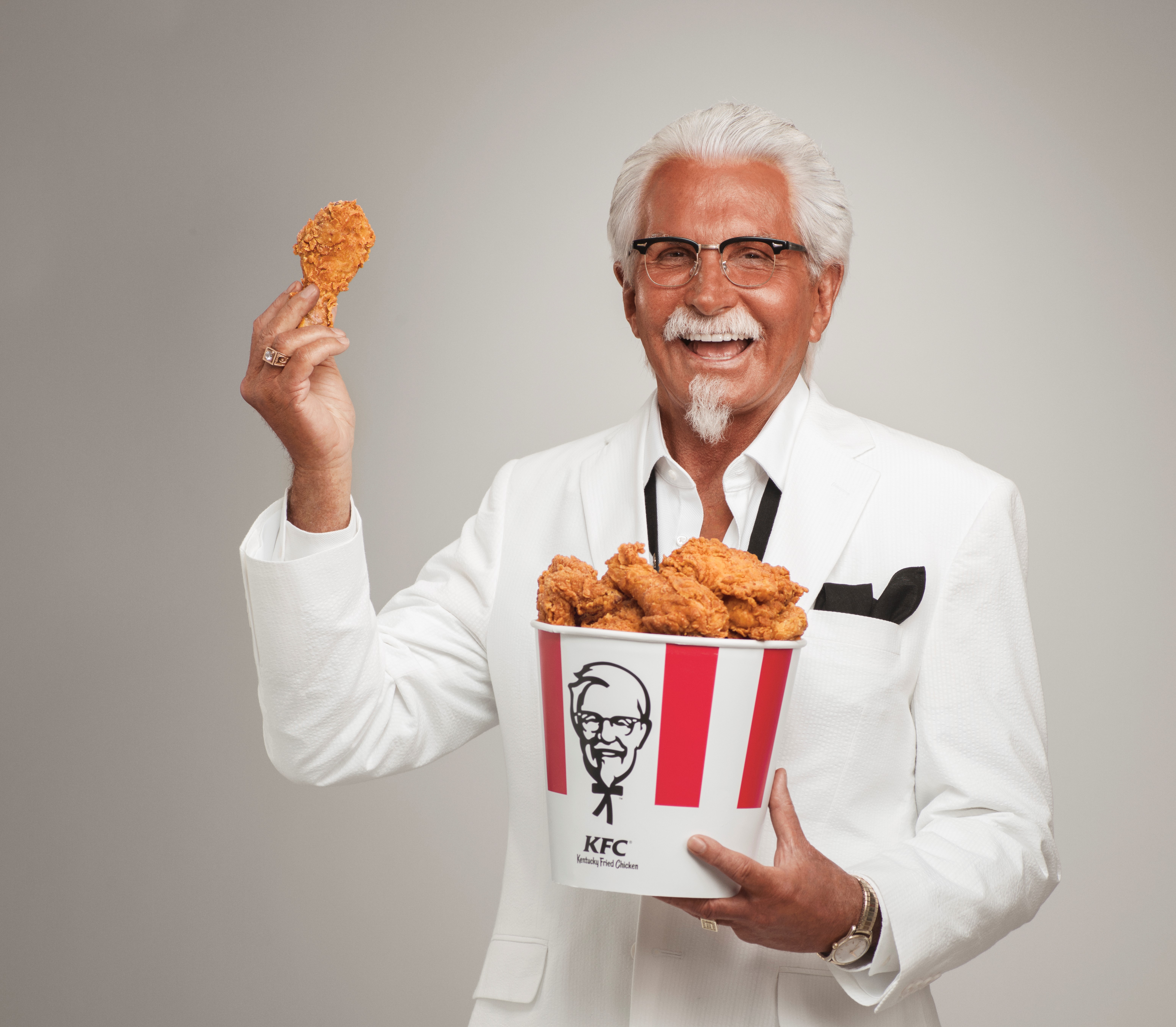Grazen bekennen Spanje KFC kon niet achterblijven en gaat nu ook thuisbezorgen