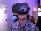 VR-brillen zoals de HTC Vive hebben veel rekenkracht nodig - deze techniek kan daar wat aan doen. Foto: Stuff Magazine