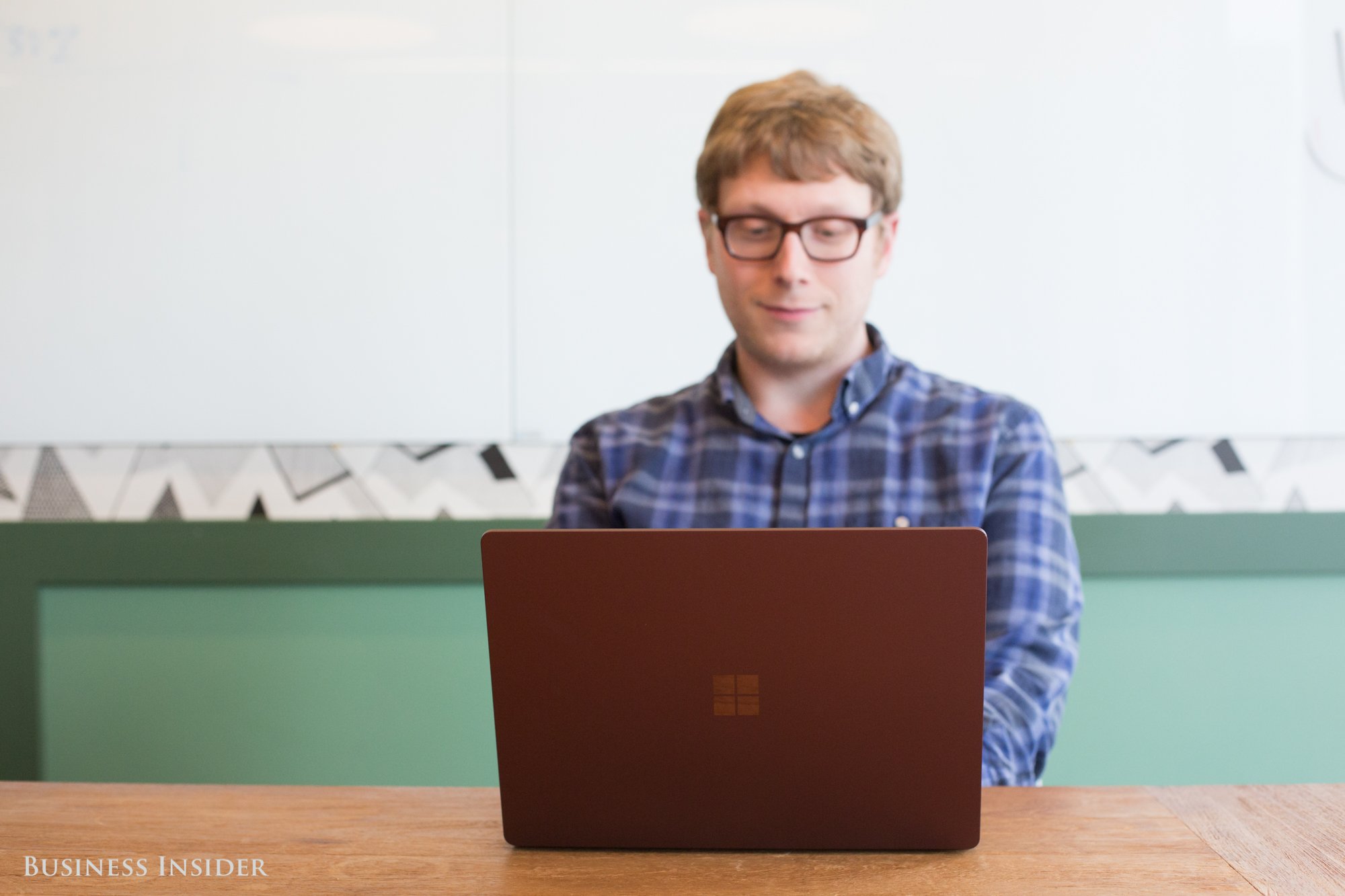 microsoft surface laptop review