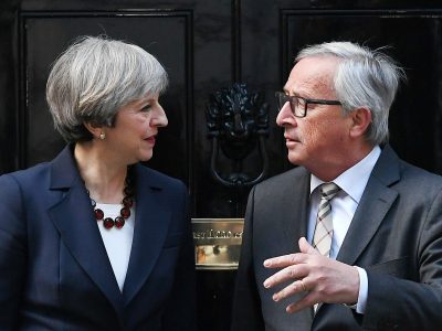 theresa-may-jean-claude-juncker brexit onderhandelingen theresa may jean-claude juncker