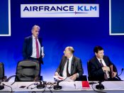 2017-02-16 12:03:17 PARIJS - (vlnr) Frederic Gagey, CFO Air France KLM, Jean-Marc Janaillac, CEO van Air France KLM, en Franck Terner, CEO van Air France, na afloop van de persconferentie van de jaarcijfers 2016 van Air France KLM. ANP REMKO DE WAAL