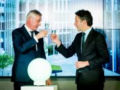 Jos Baeten (CEO) en Minister Jeroen Dijsselbloem (Financien) tijdens de opening van het hoofdkantoor van verzekeraar a.s.r. ANP ROBIN VAN LONKHUIJSEN