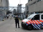 Politie bij de ontruimde Maassilo in Rotterdam, waar Allah-Las zouden optreden. Foto: ANP