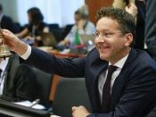2017-07-10 10:21:13 epa06079351 Dutch Finance Minister and President of Eurogroup Jeroen Dijsselbloem rings the bell to start a Eurogroup Finance Ministers' meeting at the EU Council, in Brussels, Belgium, 10 July 2017. 'The Eurogroup will continue its thematic discussion on insolvency frameworks in the euro area, this time focusing on national supervisory practices and legal frameworks related to non-performing loans', the EU Councill said in their agenda highlights. EPA/OLIVIER HOSLET